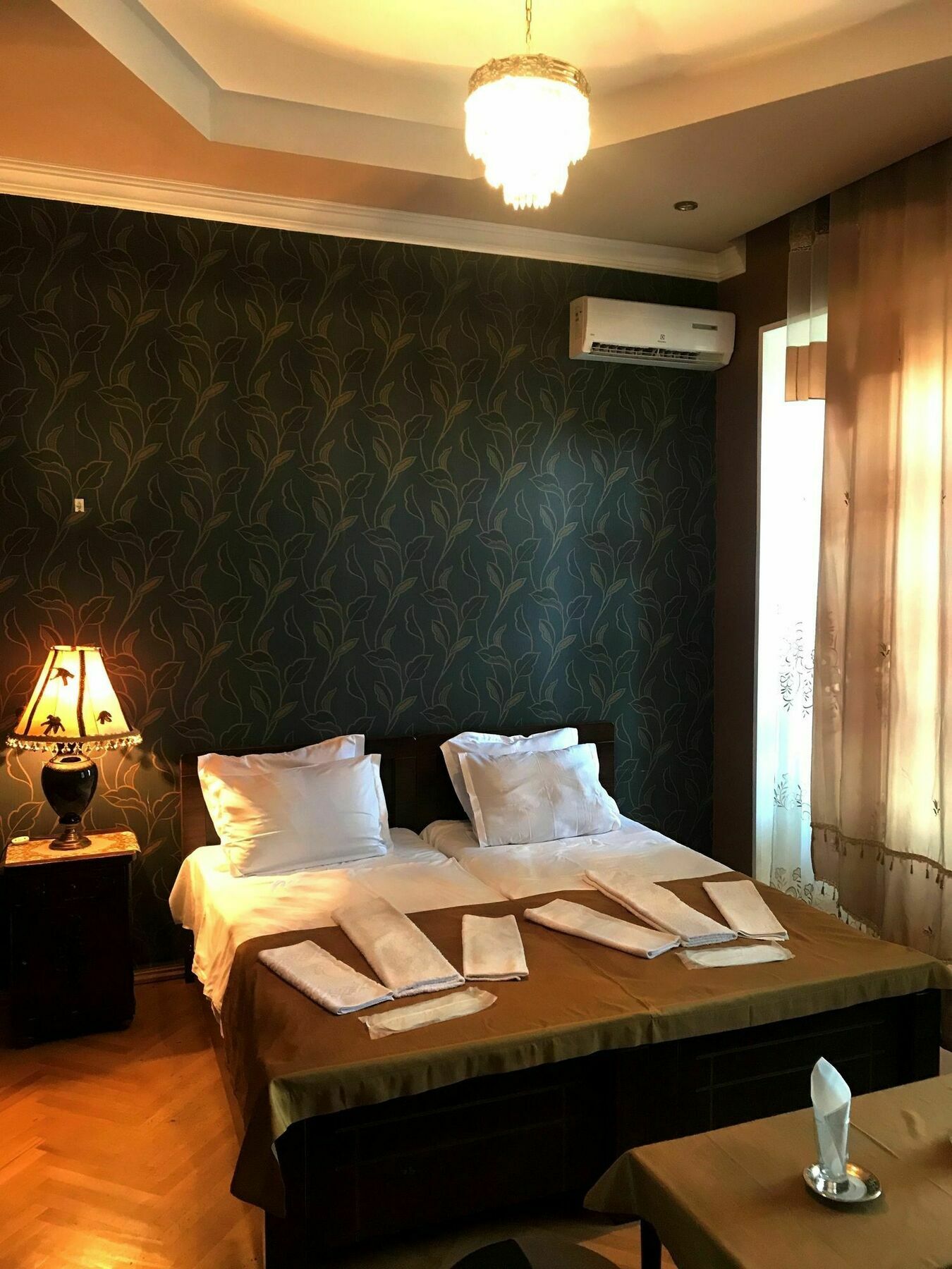 Family Hotel Parajanov Tbilisi ภายนอก รูปภาพ